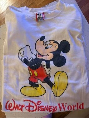Vintage 1990’s Disney White Mickey Mouse Graphic Tee with Yellow & Red Accents